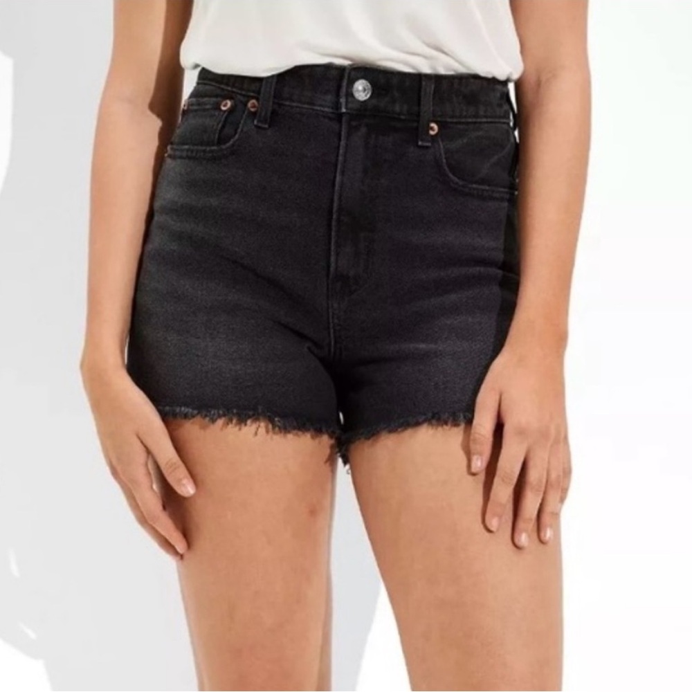 American Eagle Women's Highest Rise 90s Boyfriend Black Shorts - size 14